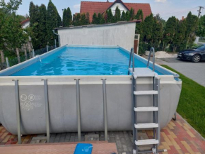 Schönes Ferienhaus in Balatonberény mit sehr grossen Pool, Balatonberény